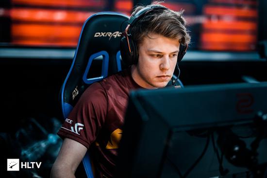 Team Vitality 宣布签约 CyvOph 和 Sayonara